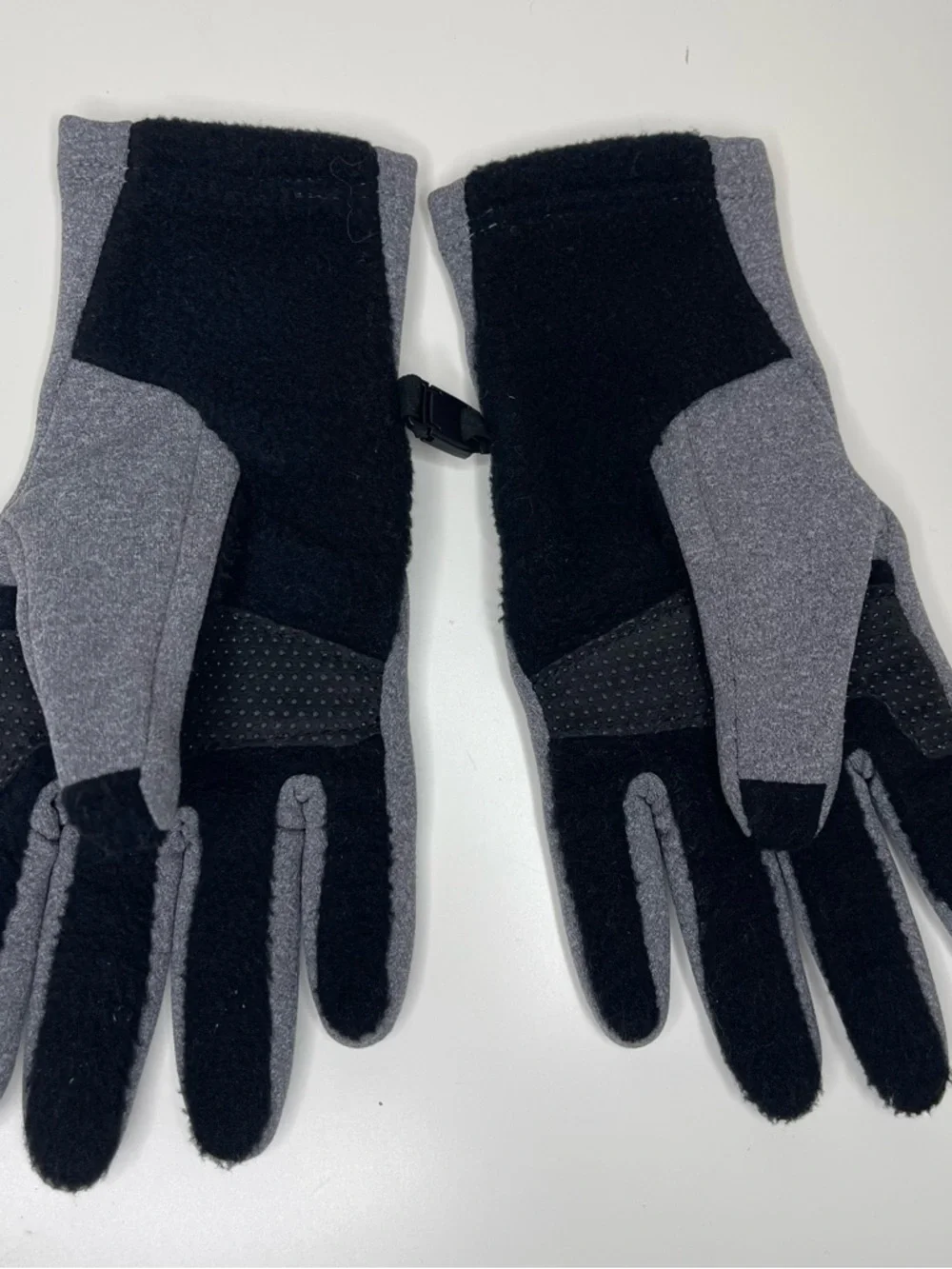 Girl's Head Hybrid Winter Gloves (Gray Heather / Pink) Youth Size MEDIUM